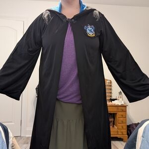 Black Hogwarts Robe with Crest
